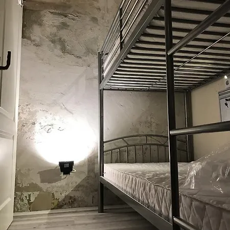 Minihostel 12monkeys Kudamm * 베를린