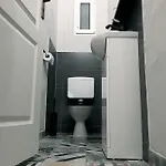 Minihostel 12monkeys Kudamm * Berlín